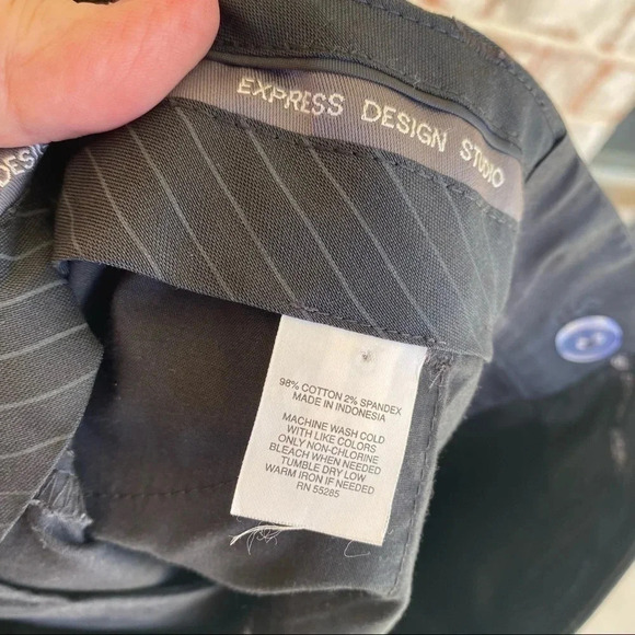 Express Editor Black Trouser Shorts - Picture 4 of 6